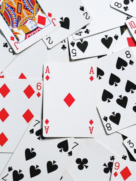 Da li je poker igra znanja ili sreće?